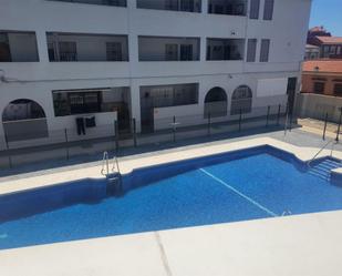 Swimming pool of Flat for sale in La Línea de la Concepción  with Terrace, Swimming Pool and Furnished