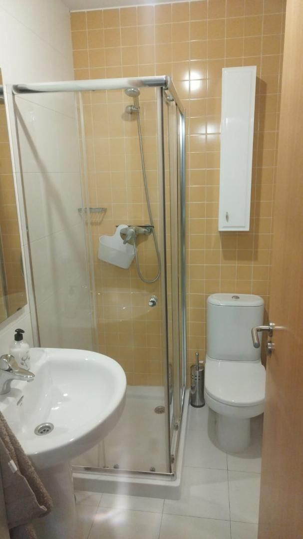 Flat to share in Calle Rosalía de Castro, 14, Universidad - Las Huelgas