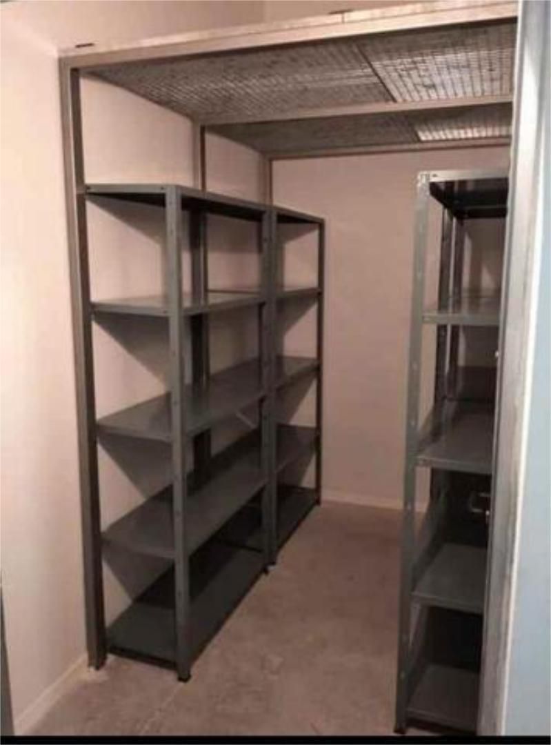 Box room to rent in Mérida