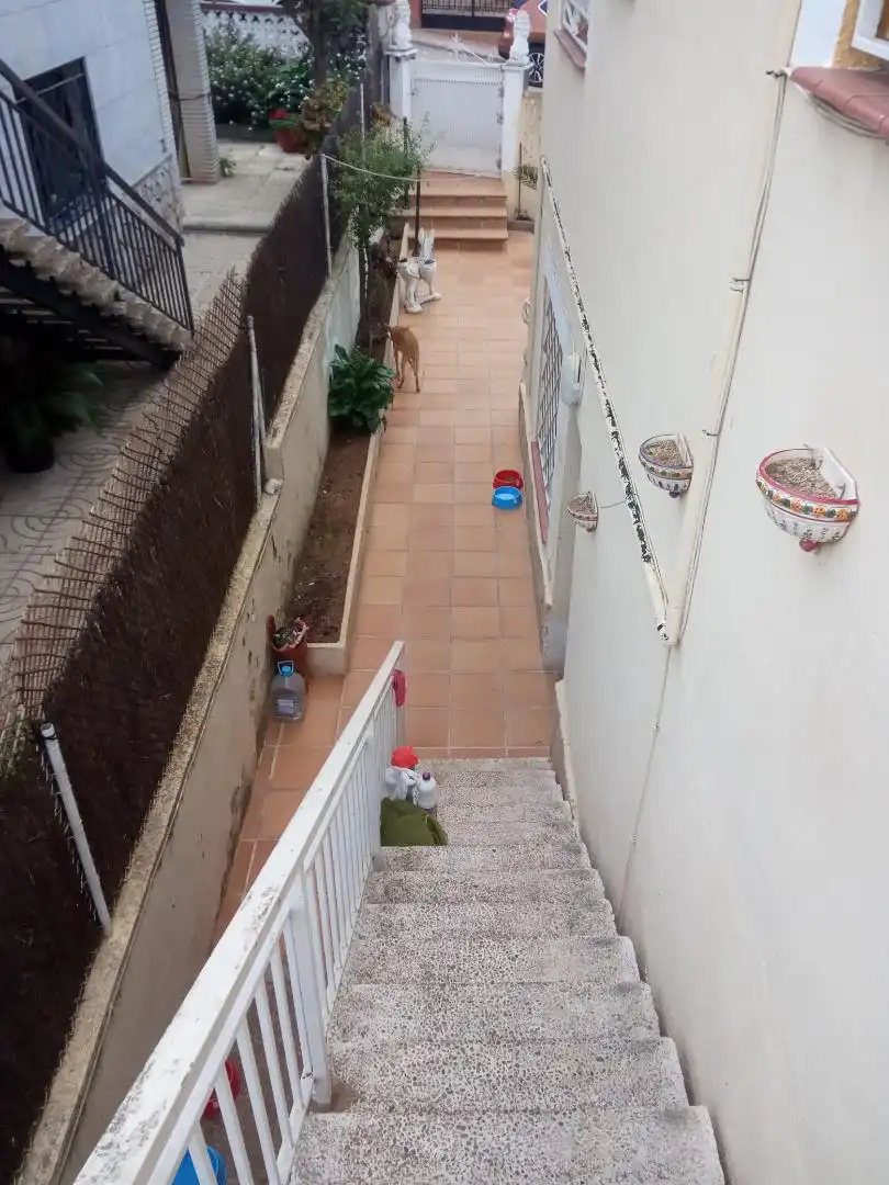Wohnung zur untervermieten in Pineda de Mar mit Privatgarten, Terrasse und Abstellraum