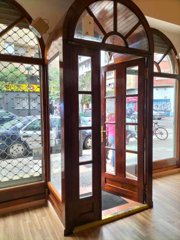 Local comercial en Alquiler en Paseo de Longares, 15 en Barrio Jesús