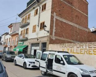 Aparcament de Casa adosada en venda en Cárcheles amb Aire condicionat, Calefacció i Jardí privat