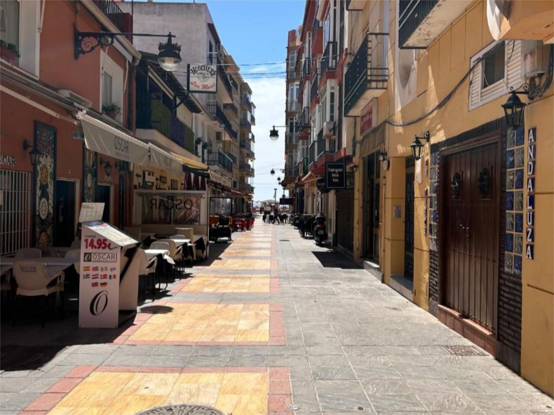 Exterior view of Flat for sale in Fuengirola  with Air Conditioner, Private garden and Furnished