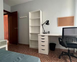 Dormitori de Dúplex per a compartir en Castellón de la Plana / Castelló de la Plana amb Calefacció, Moblat i Balcó