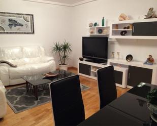 Sala d'estar de Pis de lloguer en  Zaragoza Capital amb Aire condicionat i Terrassa