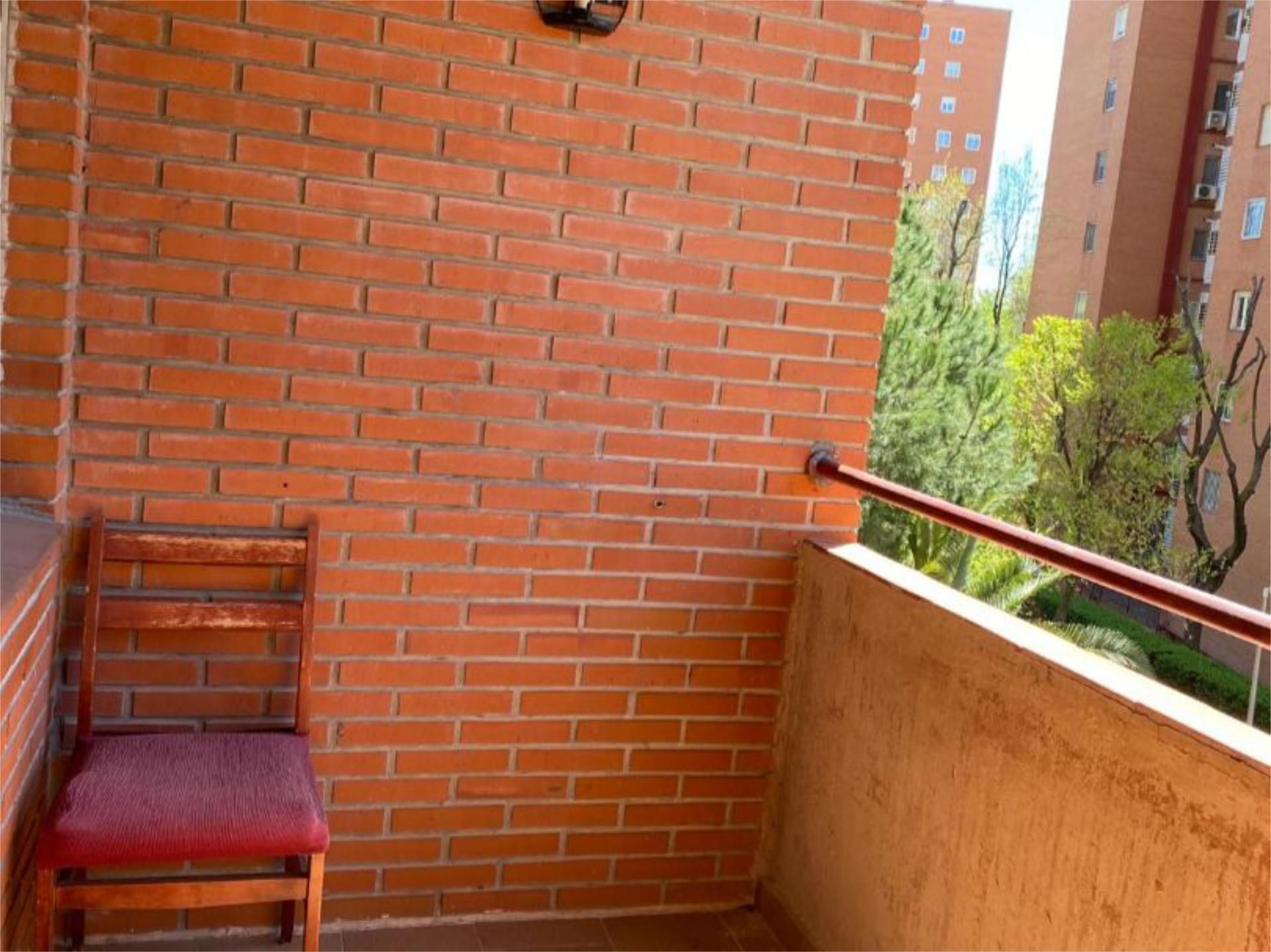 Balcony of Flat for sale in  Madrid Capital  with Heating, Private garden and Parquet flooring