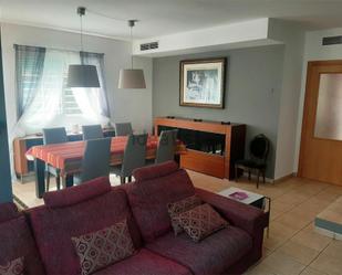Casa o xalet de lloguer a Carrer de L'àgata, 19, La Pobla de Vallbona