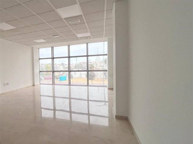 Oficina en Alquiler en Calle José Monge Cruz Camarón de la Isla, 3 en Centro