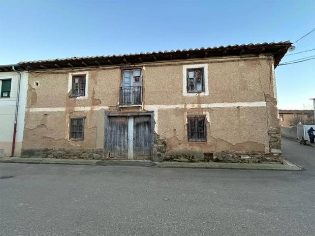 Piso en Venta en Calle Cementerio, 9 en Valderrey