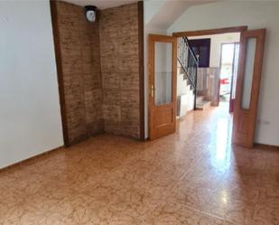 House or chalet for sale in Piedralaves  with Heating