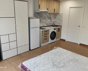 Cuina de Loft de lloguer en  Madrid Capital amb Aire condicionat, Calefacció i Moblat