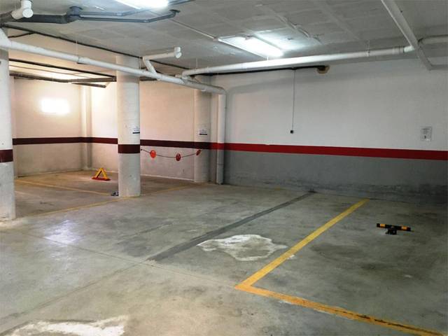 Garaje en Alquiler en Calle de la Fuente del Tesoro, 50 en Zona media