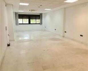 Office to rent in Écija  with Air Conditioner