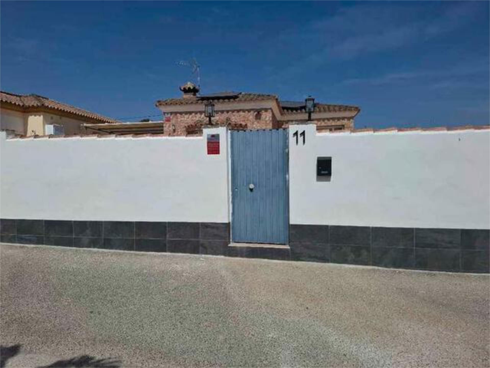 Exterior view of Single-family semi-detached for sale in Chiclana de la Frontera  with Heating, Private garden and Terrace