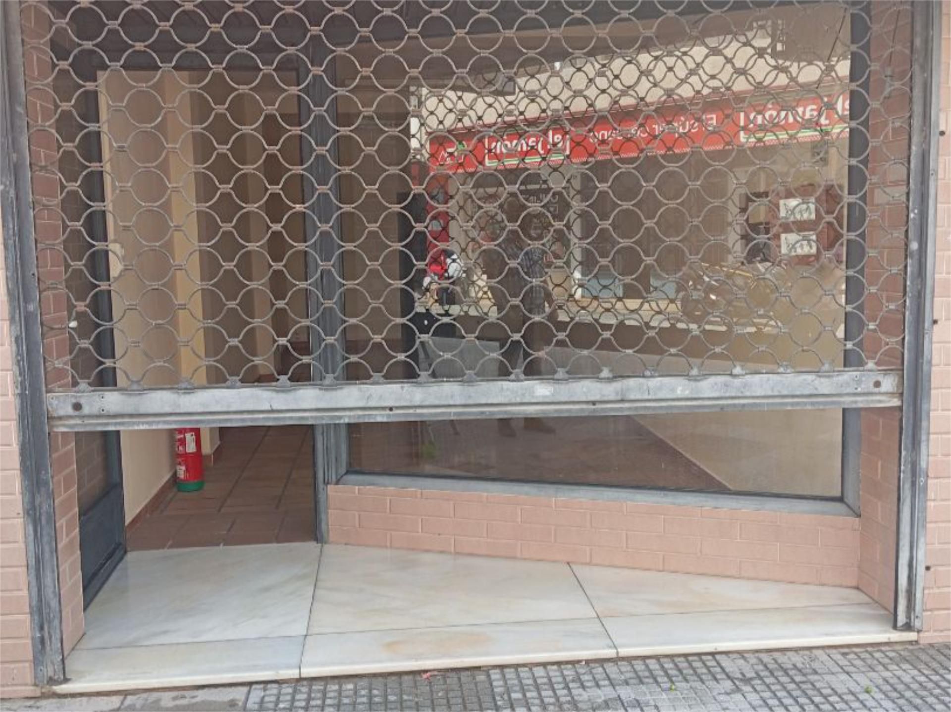 Premises for sale in Punta Umbría  with Air Conditioner and Heating