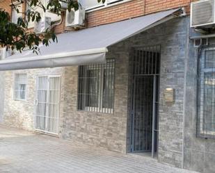 Vista exterior de Loft de lloguer en Móstoles amb Calefacció, Jardí privat i Traster