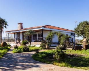 Exterior view of House or chalet for sale in Santa Marta  with Air Conditioner, Terrace and Balcony