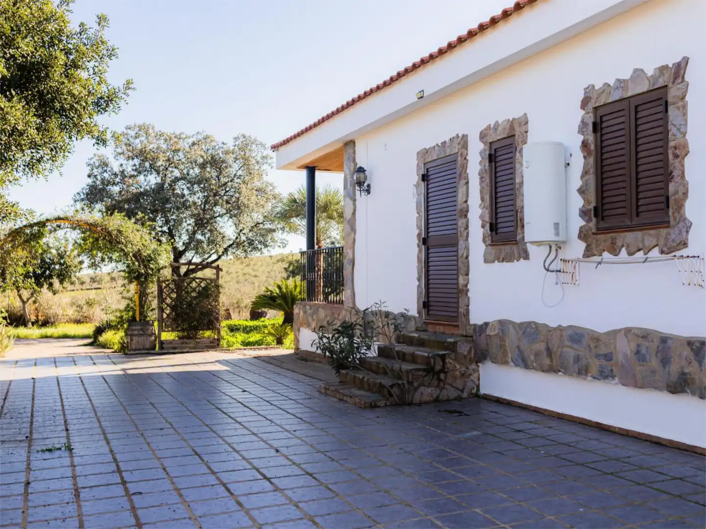 Casa o chalet en venta en EX-105, 5231, Santa Marta Vista exterior de Casa o chalet en venta en Santa Marta con Aire acondicionado, Calefacción y Jardín privado