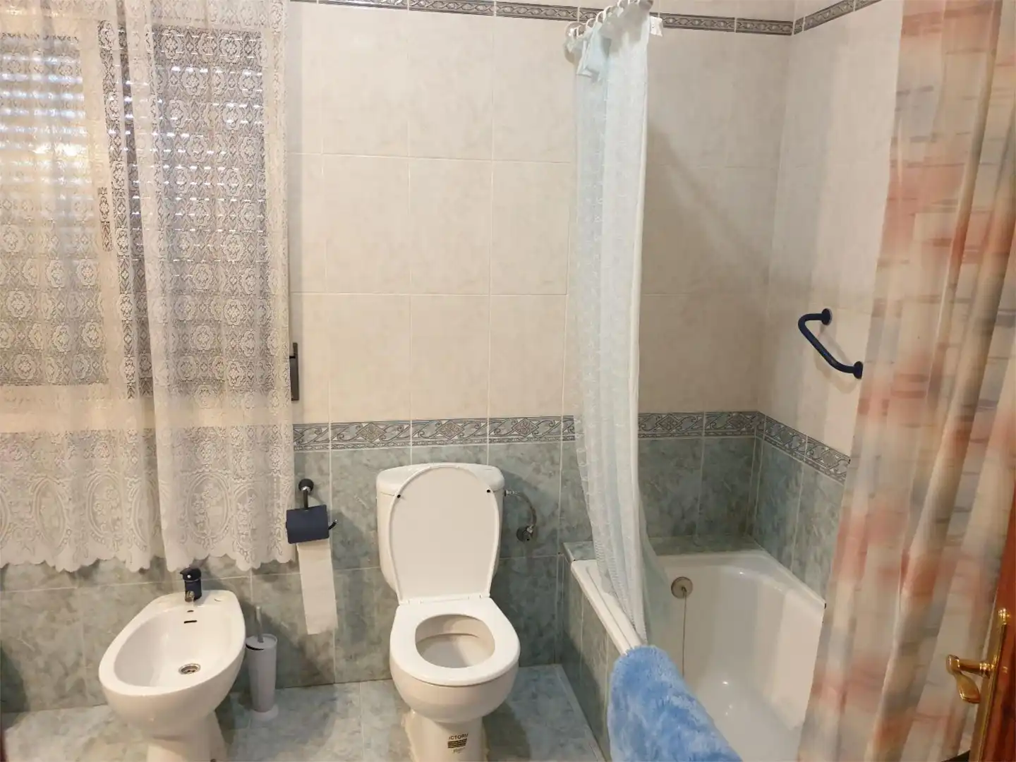 Bathroom of Flat for sale in Plasenzuela  with Heating and Furnished