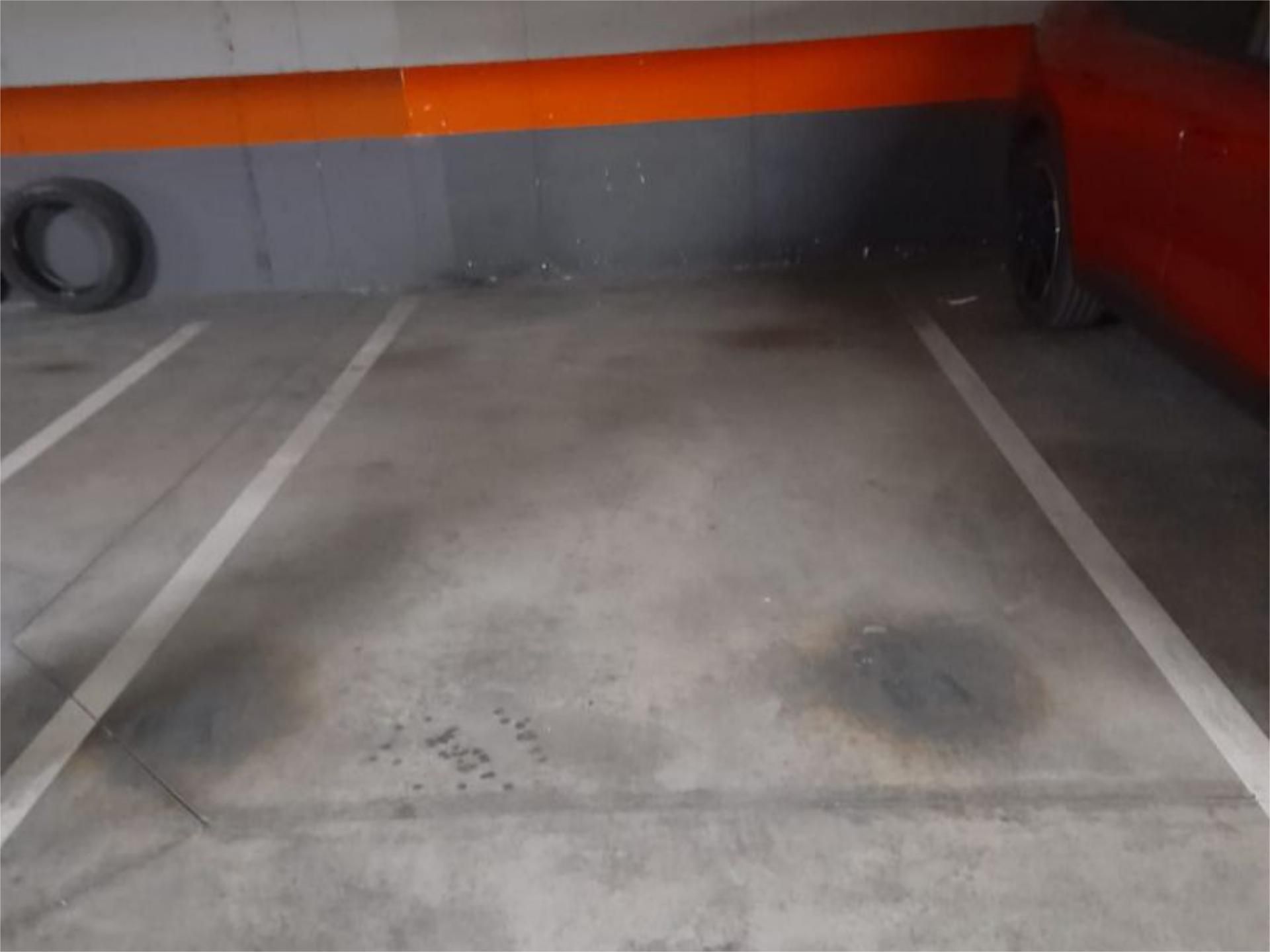 Aparcament de Garatge de lloguer en Parla