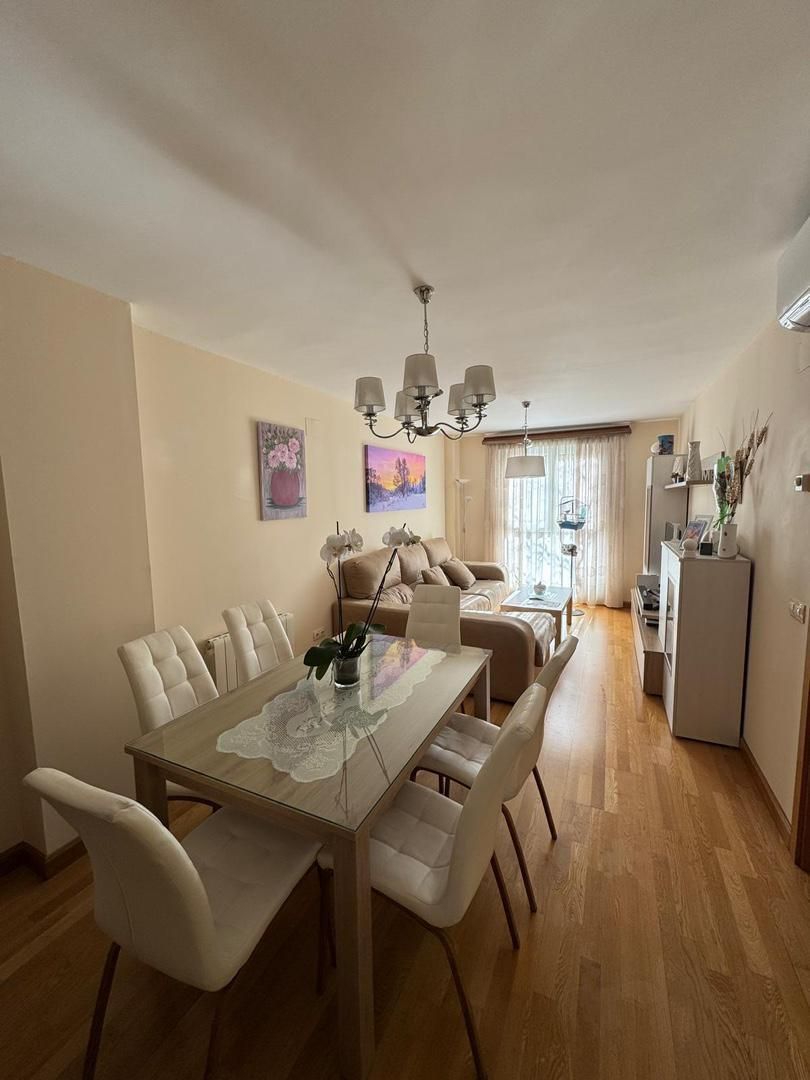 Sala d'estar de Pis en venda en Salamanca Capital amb Aire condicionat