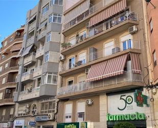 Vista exterior de Pis en venda en Elche / Elx amb Aire condicionat, Terrassa i Moblat
