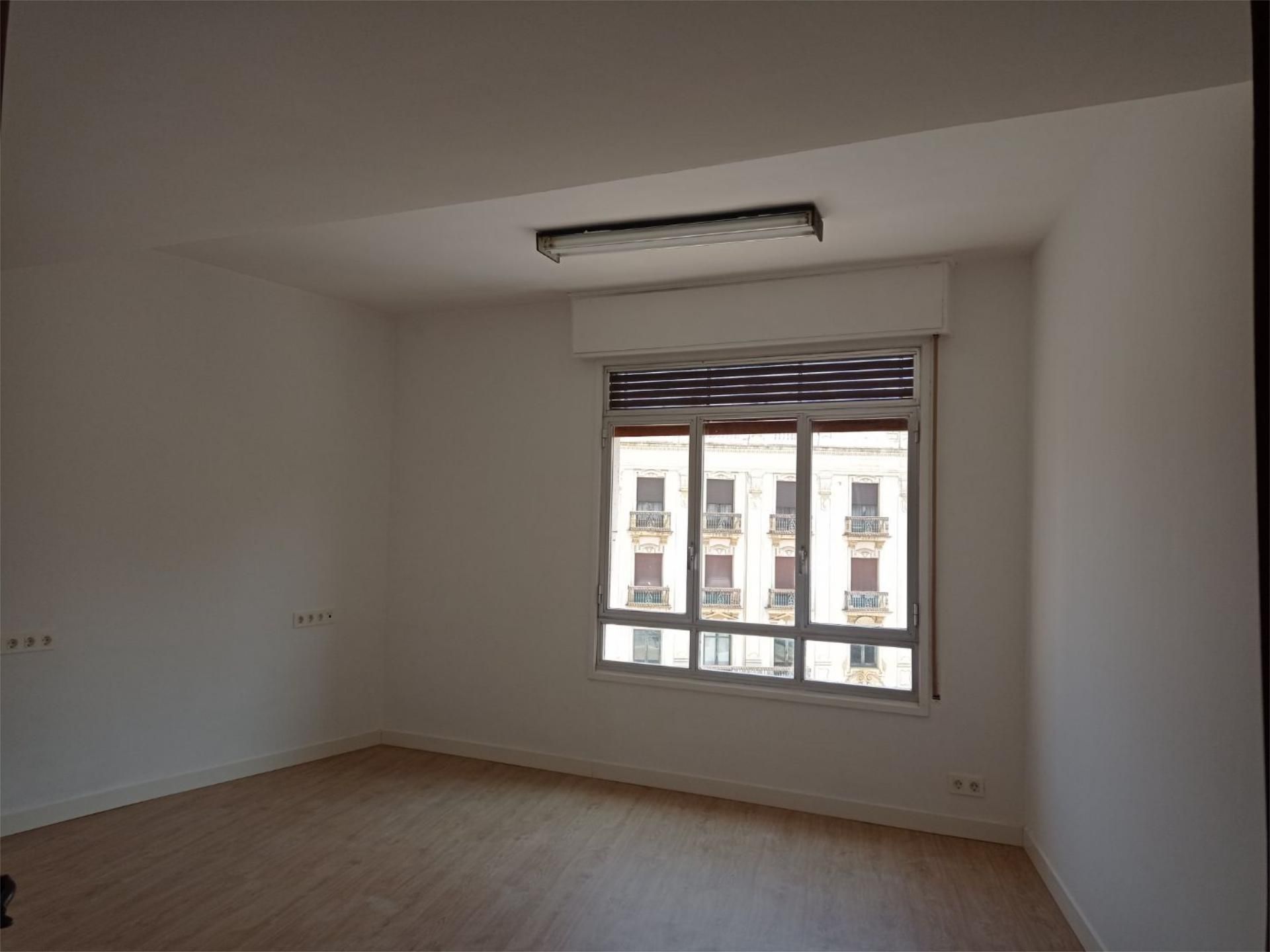 Bedroom of Office to rent in Zamora Capital 