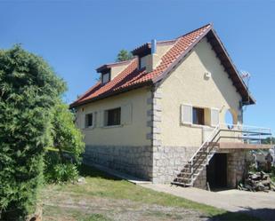 Exterior view of House or chalet for sale in Lozoyuela-Navas-Sieteiglesias  with Terrace and Swimming Pool