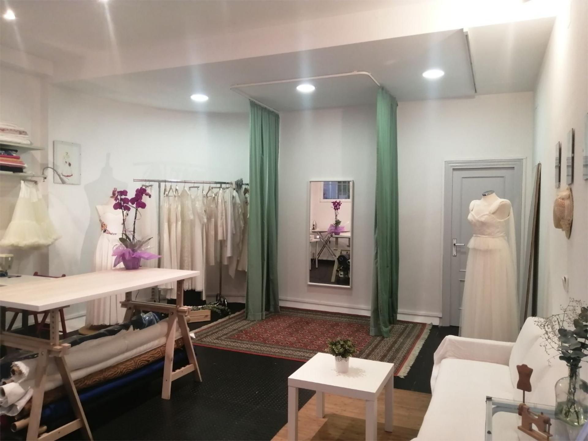 Premises to rent in  Madrid Capital  with Air Conditioner, Heating and Furnished