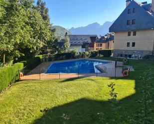 Swimming pool of Duplex for sale in Panticosa  with Heating, Private garden and Parquet flooring