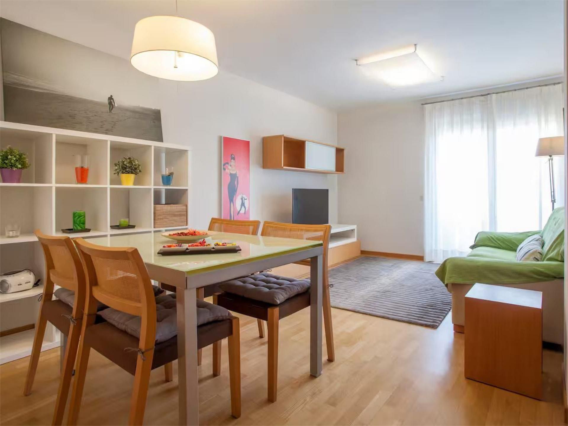 Living room of Apartment to rent in Bilbao   with Air Conditioner, Heating and Parquet flooring