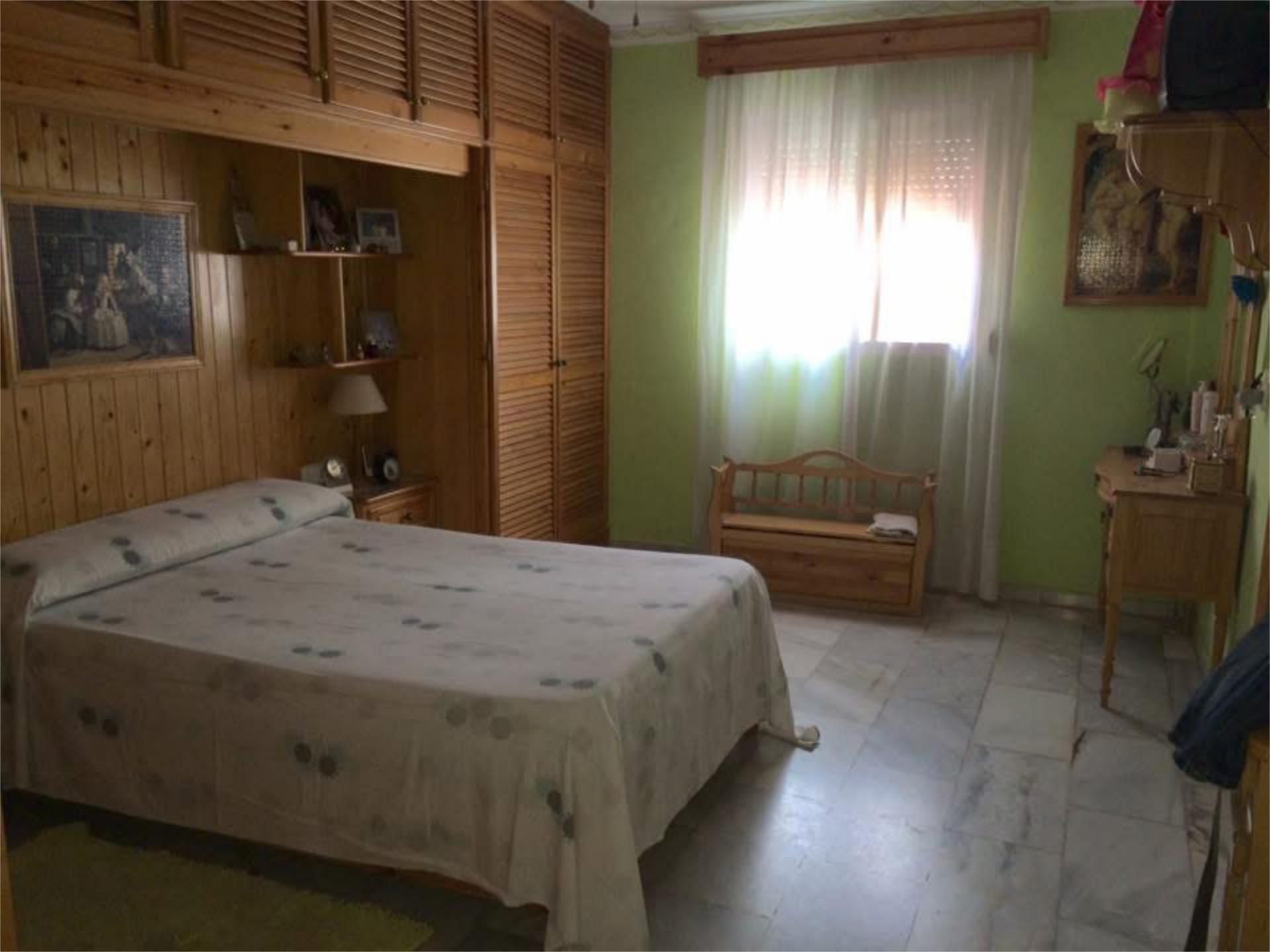 Dormitori de Finca rústica en venda en La Línea de la Concepción amb Parquet, Terrassa i Piscina