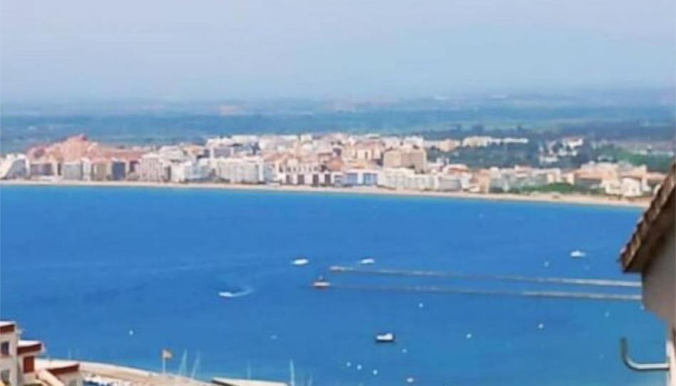 Foto 1 de Dúplex en venda a Carrer Pau Vila, 11, Almadrava - Canyelles - Puig-Rom, Girona