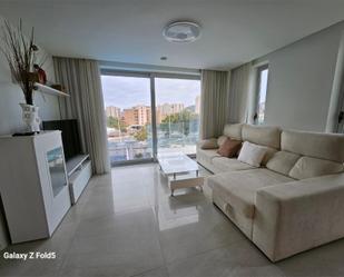 Sala d'estar de Pis en venda en Finestrat amb Aire condicionat, Calefacció i Jardí privat