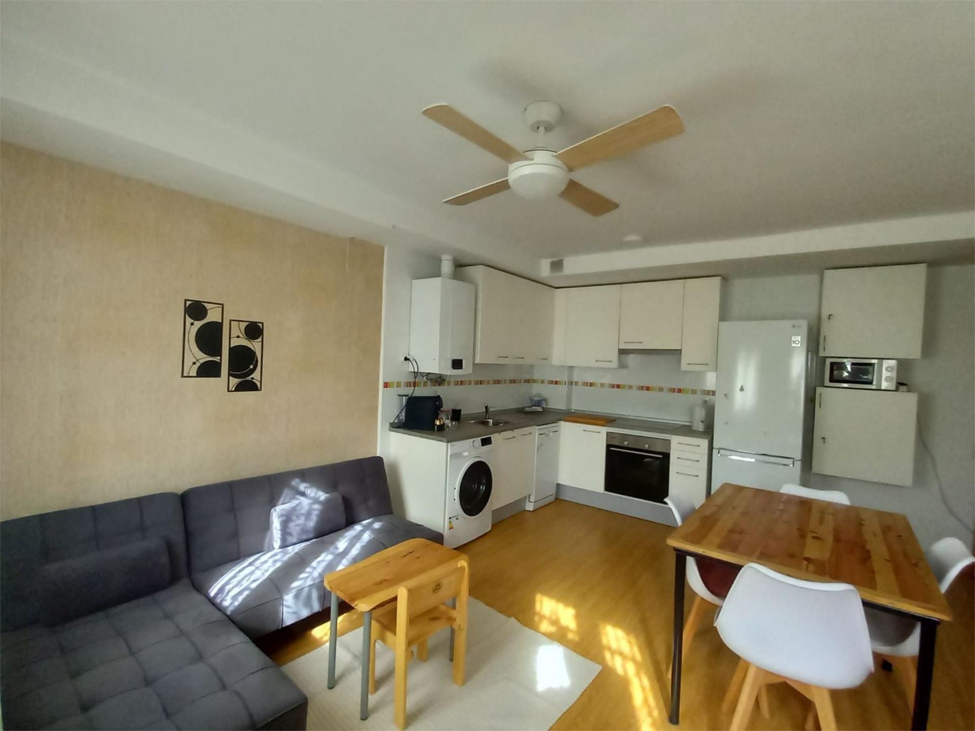 Kitchen of Flat to rent in Arcas del Villar  with Heating and Furnished