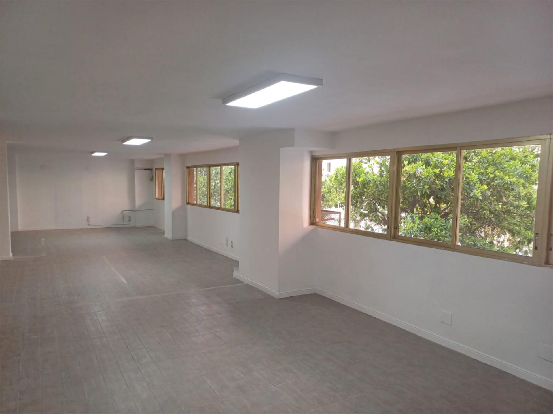 Loft to rent in  Valencia Capital  with Community parking