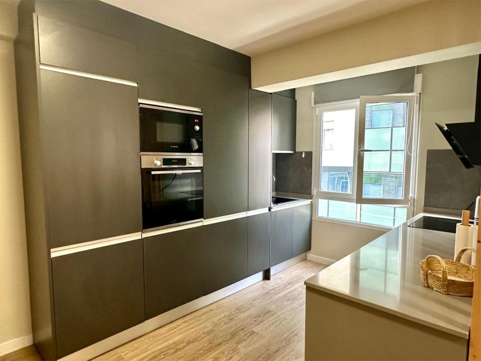Kitchen of Flat to rent in Torrevieja  with Air Conditioner and Balcony
