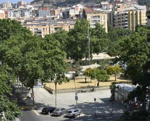 Vista exterior de Pis en venda en  Barcelona Capital amb Aire condicionat i Balcó