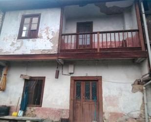 Vista exterior de Casa o xalet en venda en Laviana