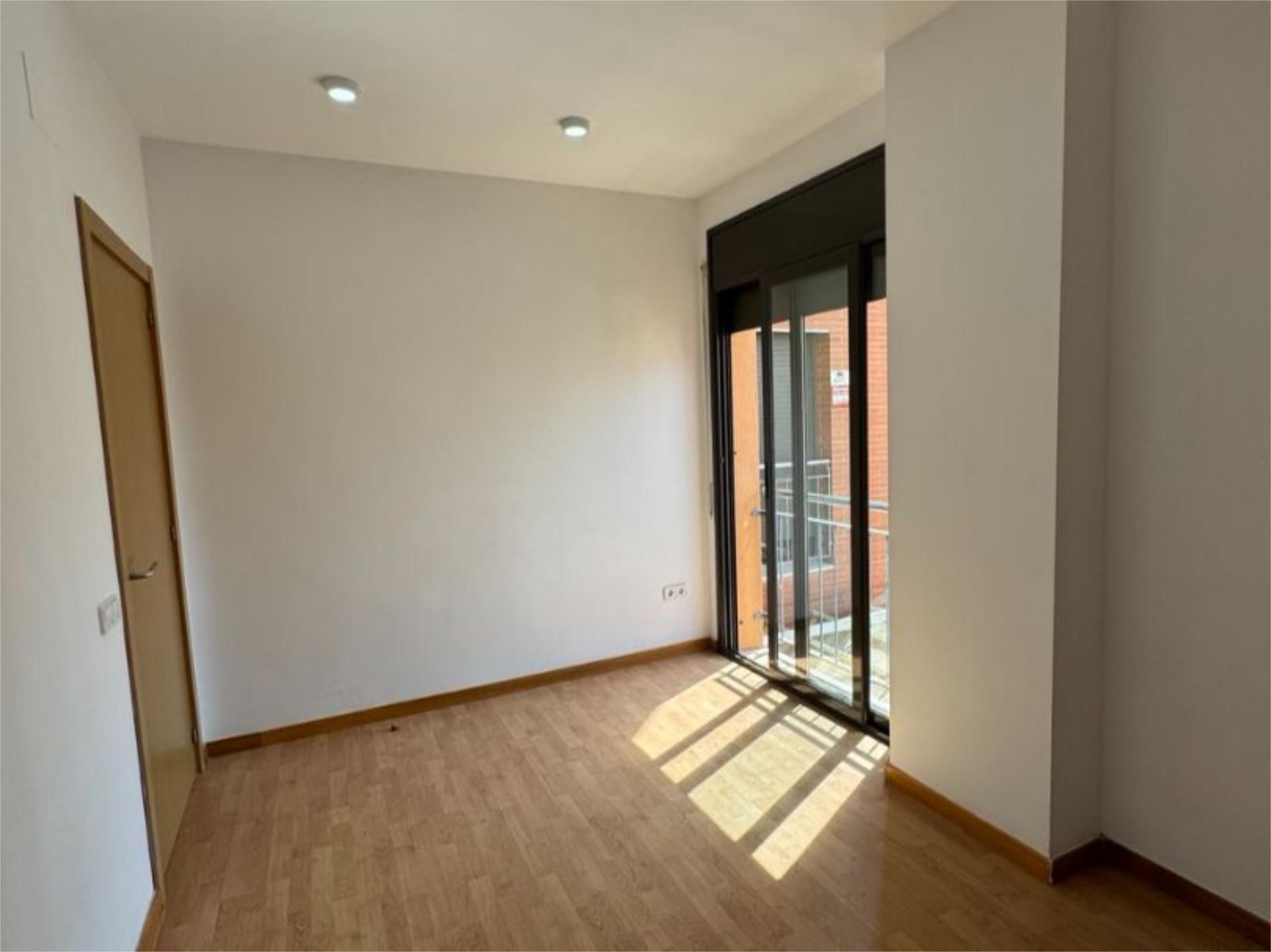 Pis de lloguer en Terrassa amb Parquet i Balcó