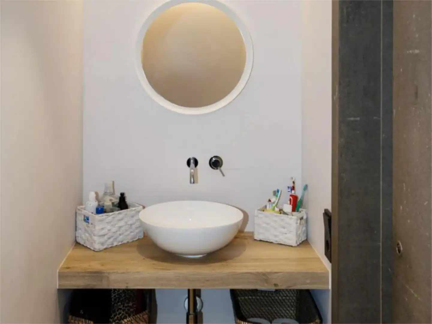 Casa adosada en venta en Carrer de Josep Renom, 2, Centre Baño de Casa adosada en venta en Sabadell con Aire acondicionado, Terraza y Piscina