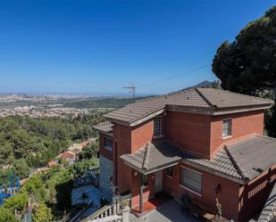 Vista exterior de Pis en venda en Sant Vicenç Dels Horts amb Aire condicionat, Calefacció i Jardí privat