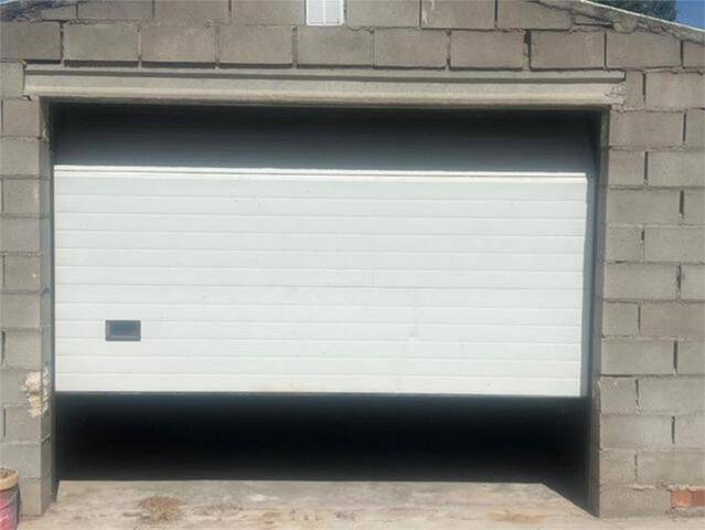 Nave industrial en Alquiler en Serracines