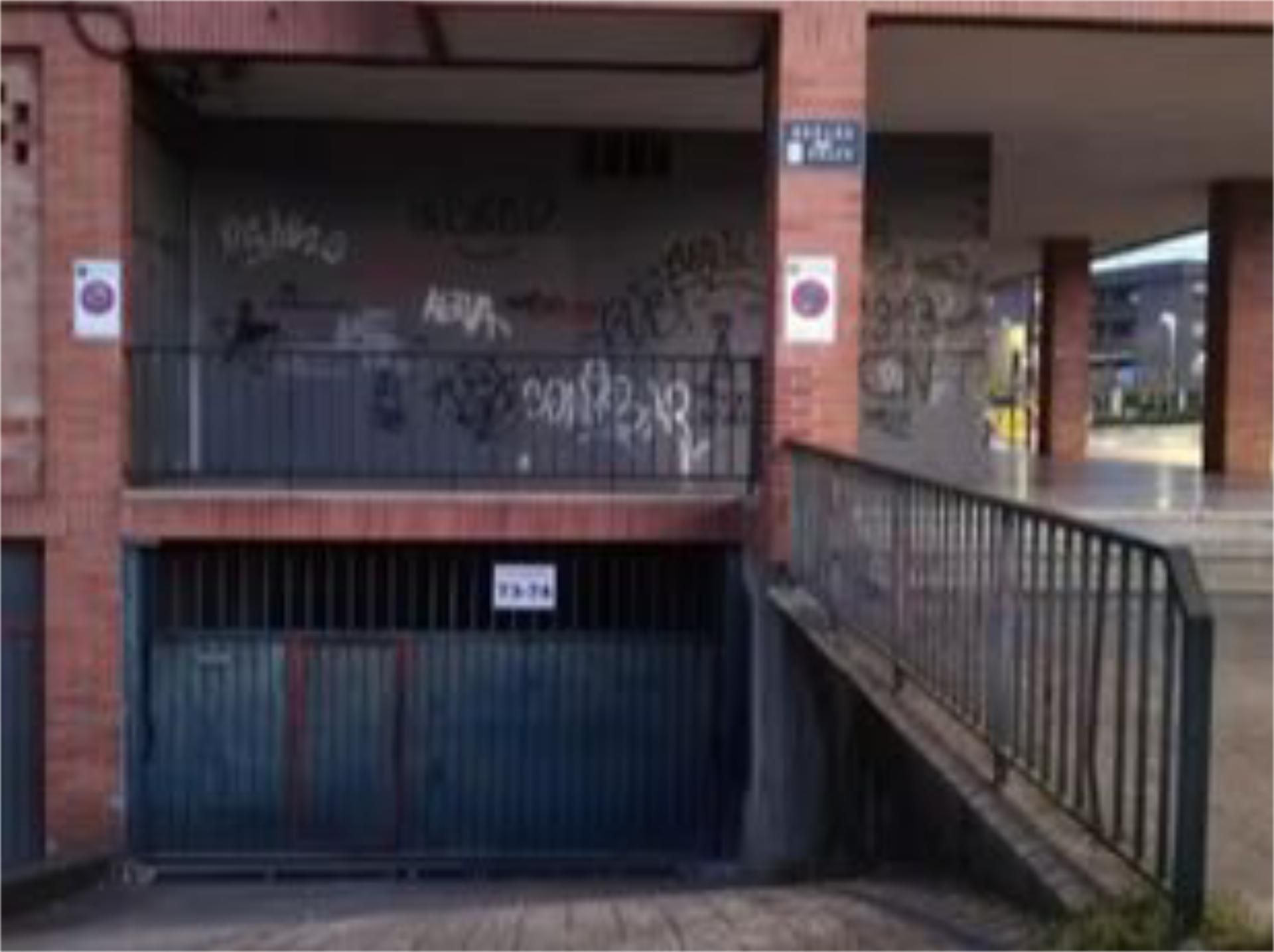 Exterior view of Garage to rent in Derio