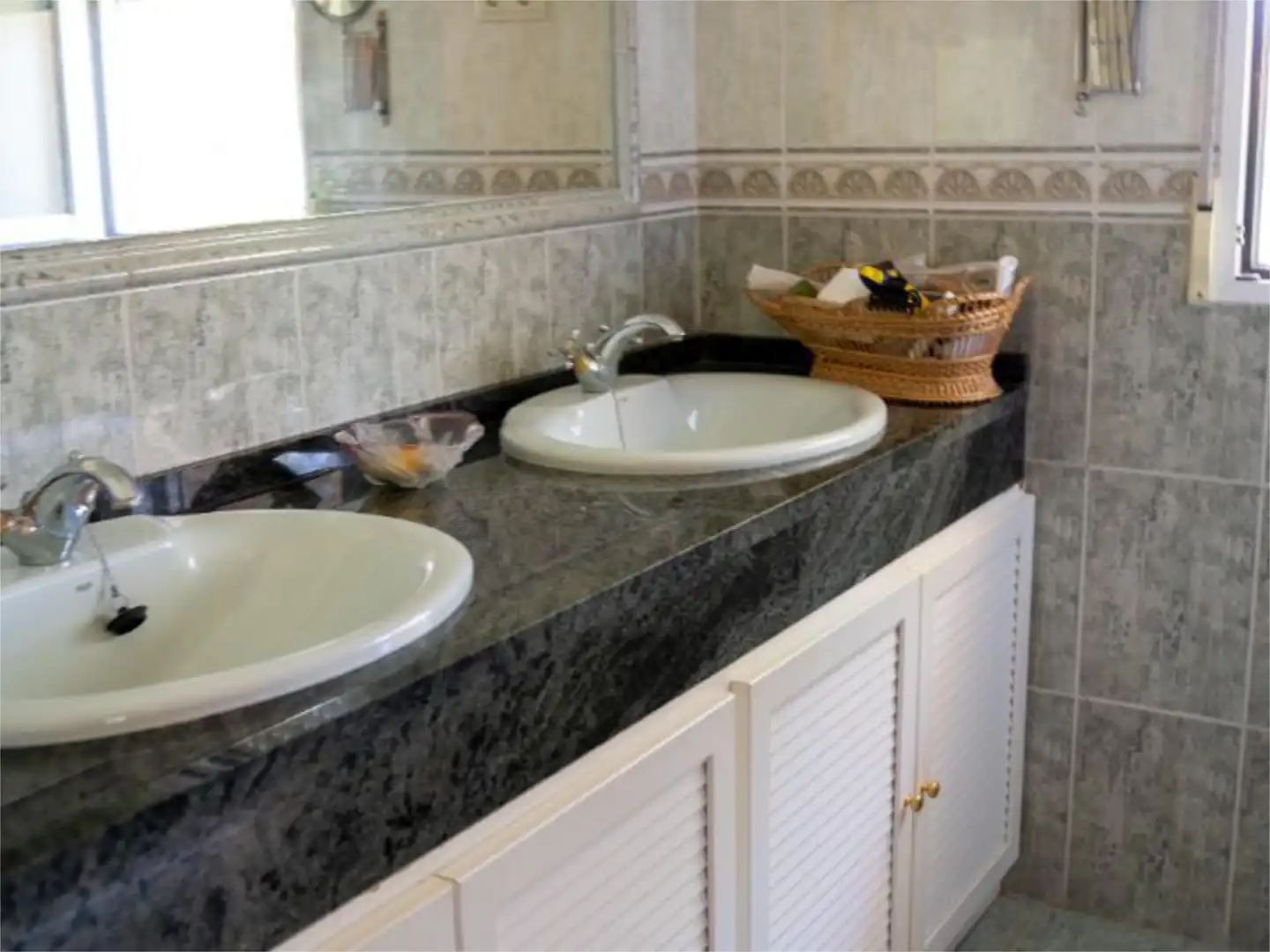 Badezimmer von Country house zum Verkauf in Valdetorres de Jarama mit Heizung, Privatgarten und Terrasse