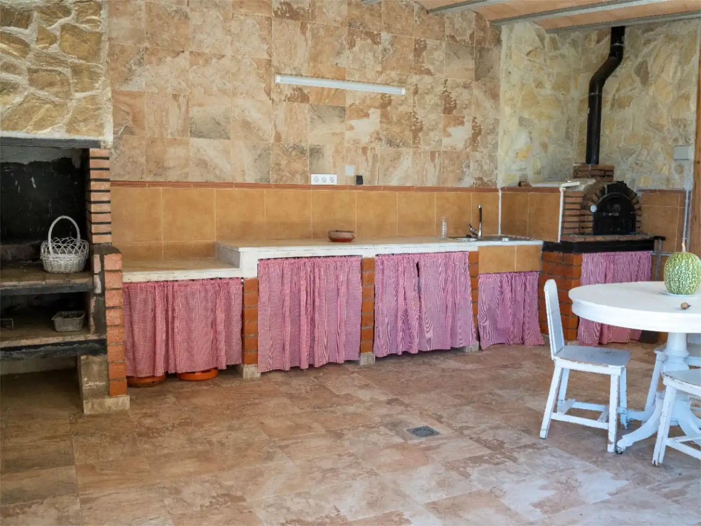 Küche von Country house zum Verkauf in Valdetorres de Jarama mit Heizung, Privatgarten und Terrasse