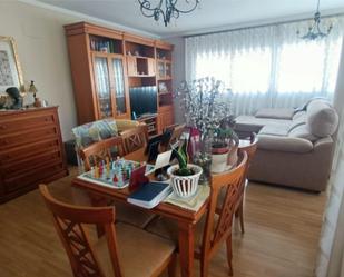 Sala d'estar de Pis en venda en Elda amb Aire condicionat, Terrassa i Balcó