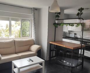 Sala d'estar de Pis en venda en  Sevilla Capital amb Aire condicionat, Calefacció i Terrassa