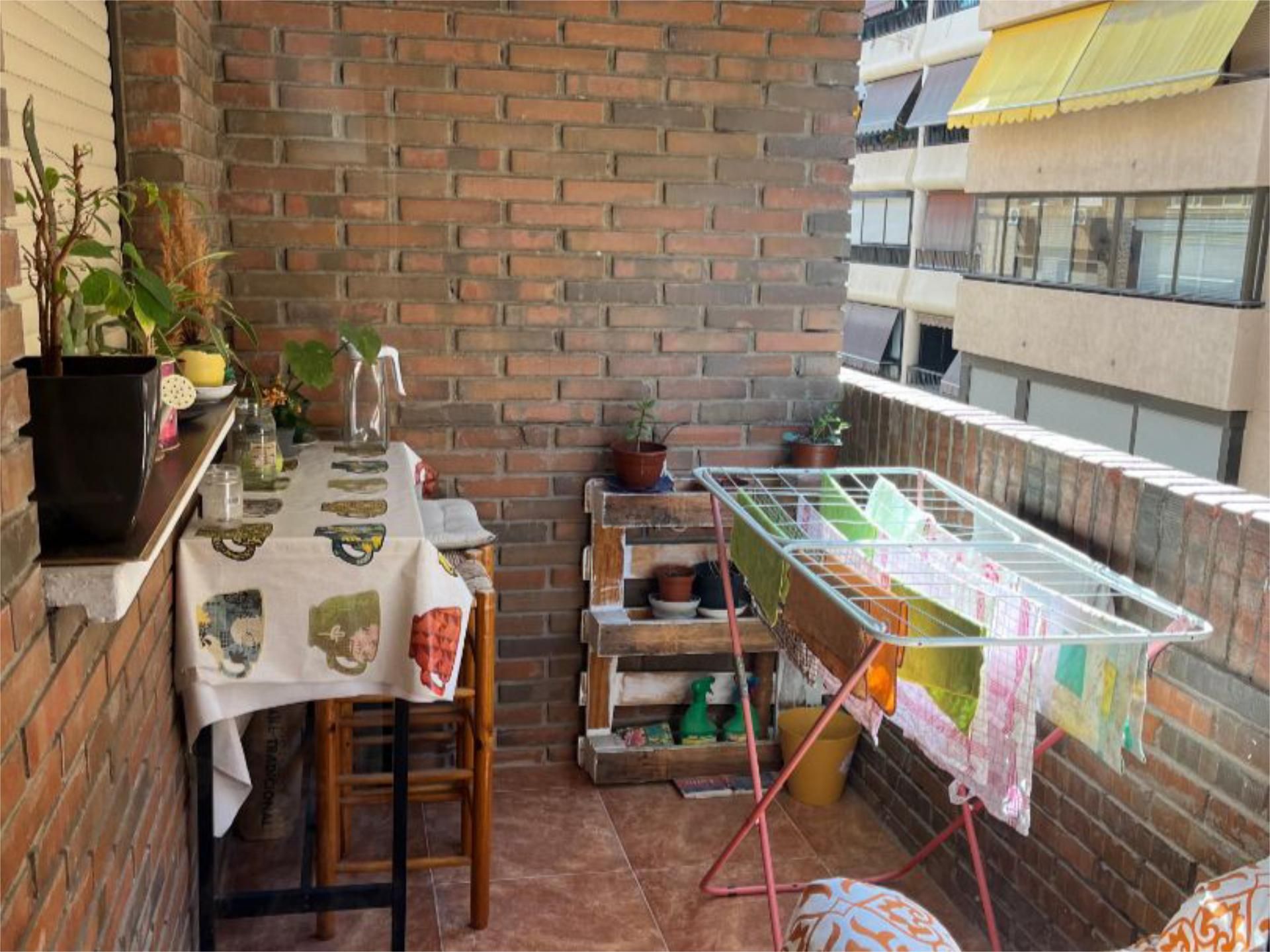 Balcony of Flat to share in Alicante / Alacant  with Air Conditioner, Heating and Parquet flooring