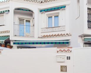 Vista exterior de Casa o xalet en venda en Torrox amb Aire condicionat, Calefacció i Jardí privat
